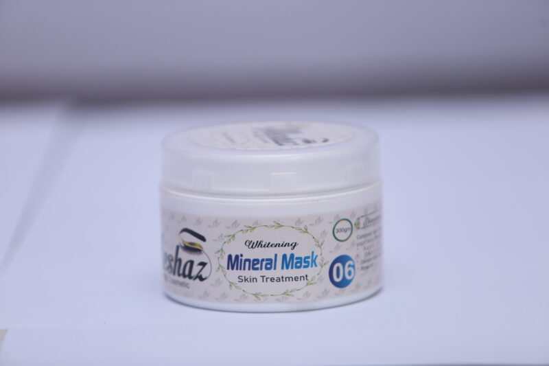 Meshaz Whitening Glow Facial - Image 7